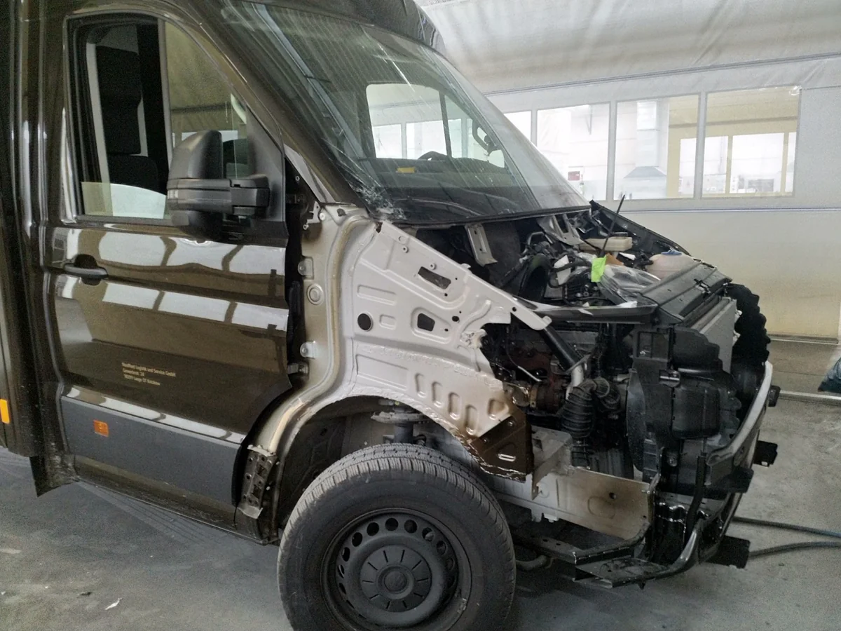 Mercedes Sprinter Frontschaden — MV Lack & Karosserie Bad Doberan